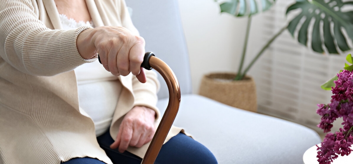 Demandó a sus hermanos para que paguen la cuota alimentaria y la ayuden a mantener a su mamá