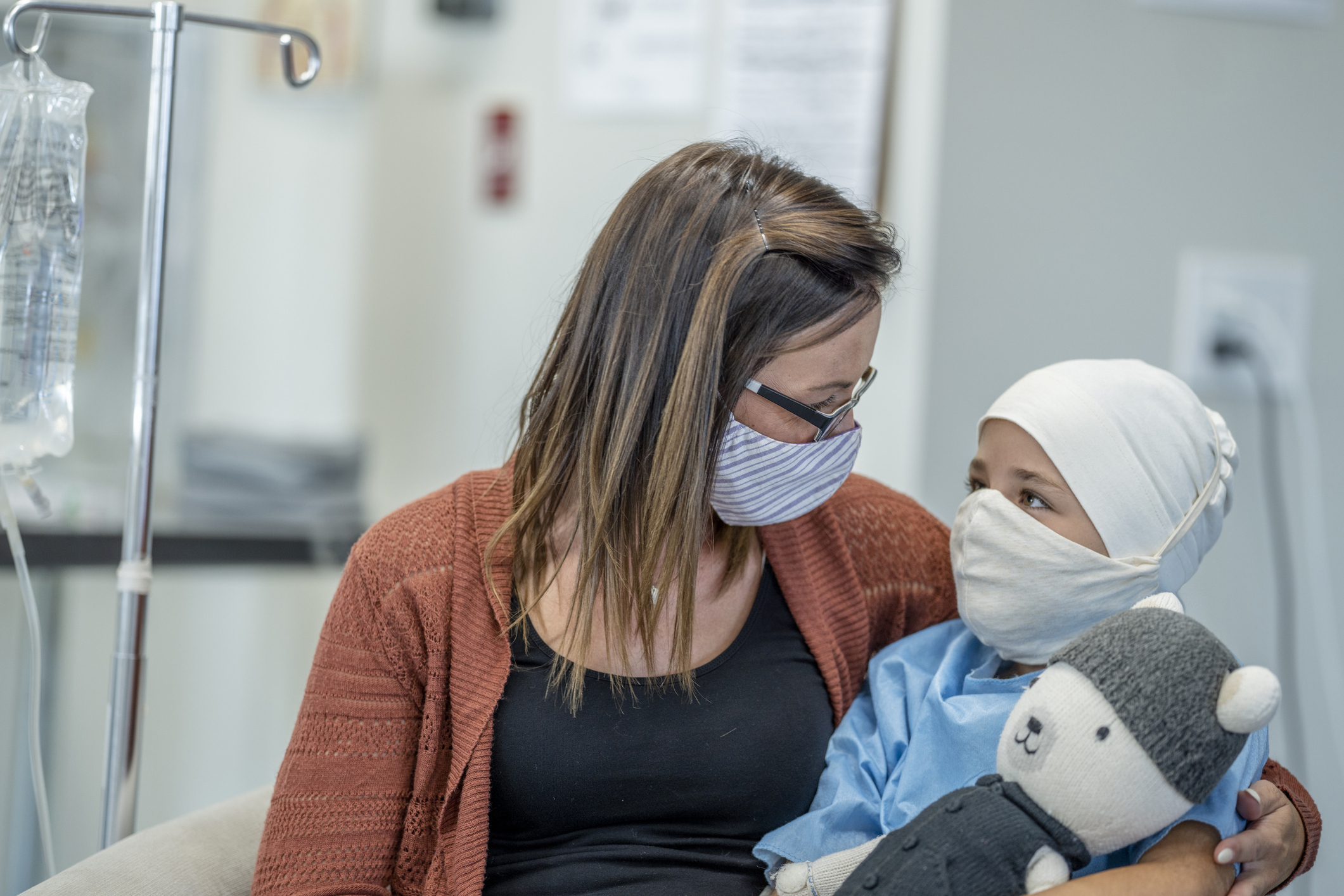 familia de niño con cancer